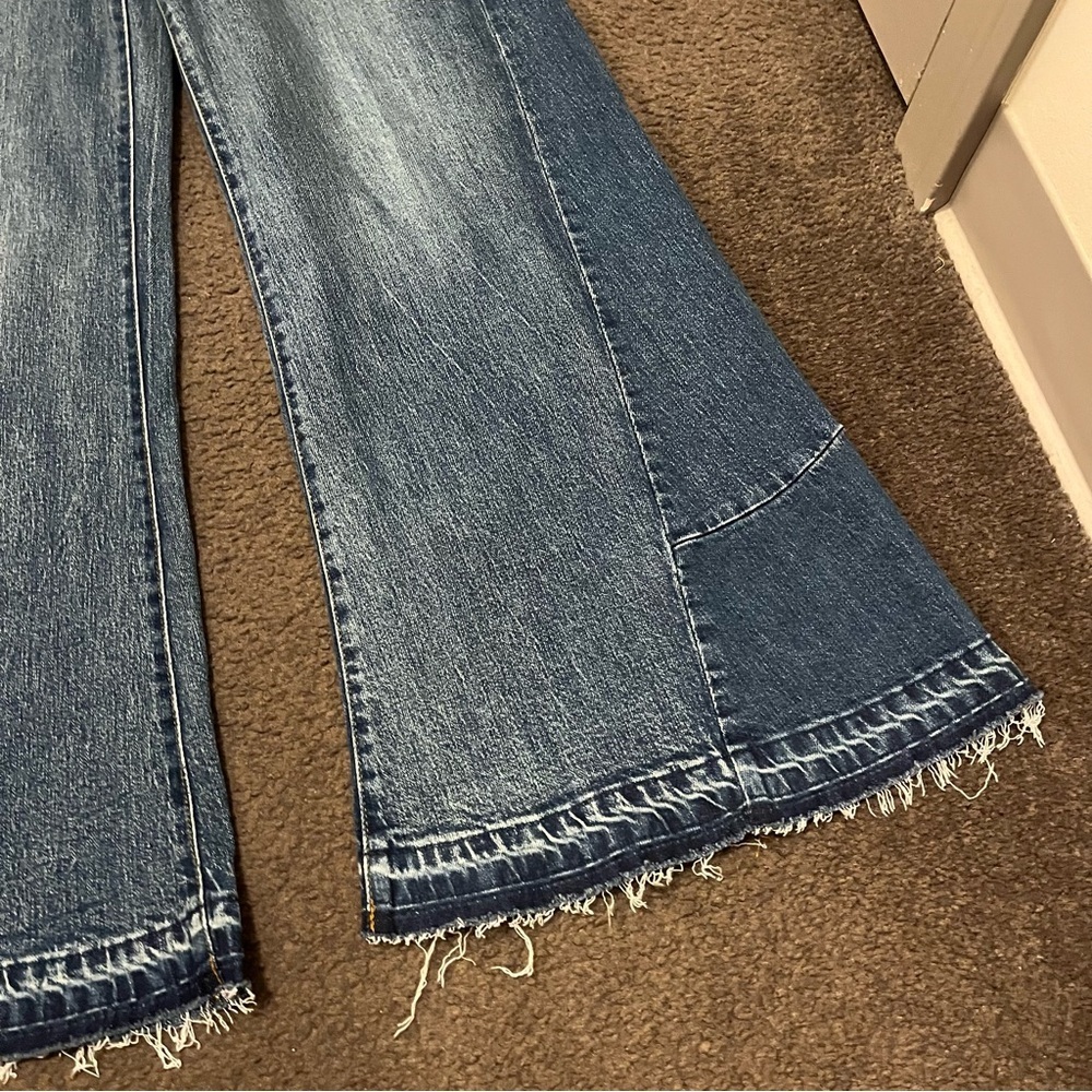 Anthropologie Pilcro The Darien Paneled Wide Leg Flare Jeans - Picture 9 of 11